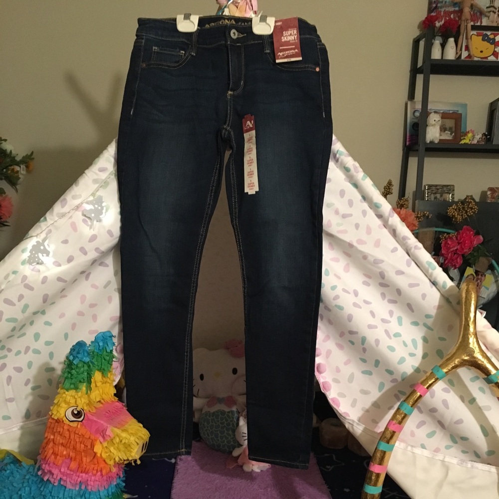 Skinny dark jeans